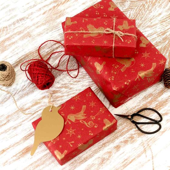 Christmas chorus Robin recycled wrapping paper, 10 metres product photo default L