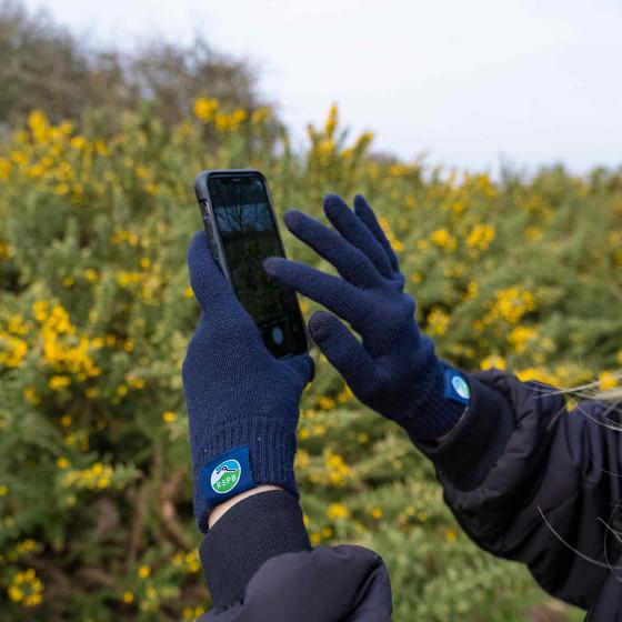 RSPB Touchscreen gloves, size S-M product photo front L