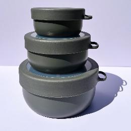 Recycled plastic tupperware bowls with lids by EKU product photo